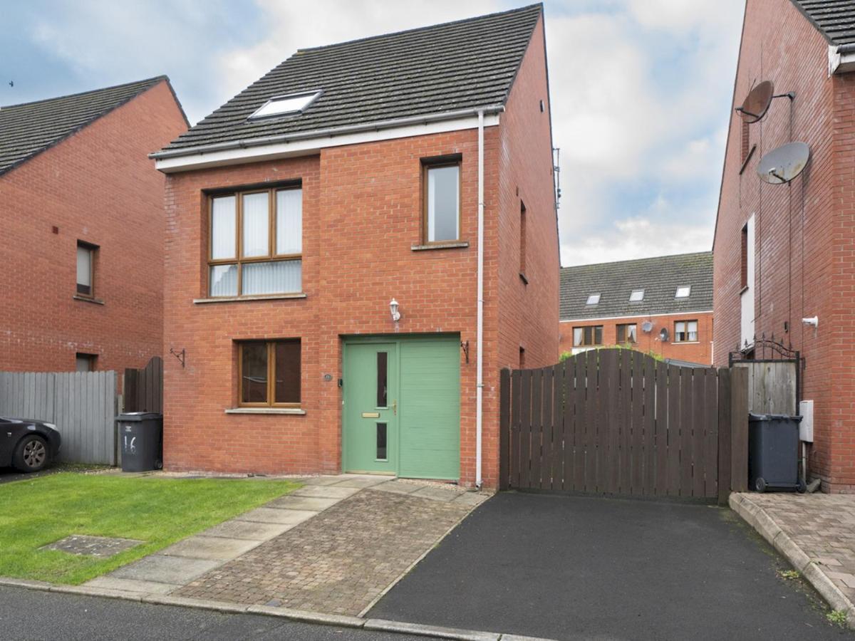 Pass The Keys Lovely 4Br Home W Garden 7 Min From City Centre Belfast Exterior photo